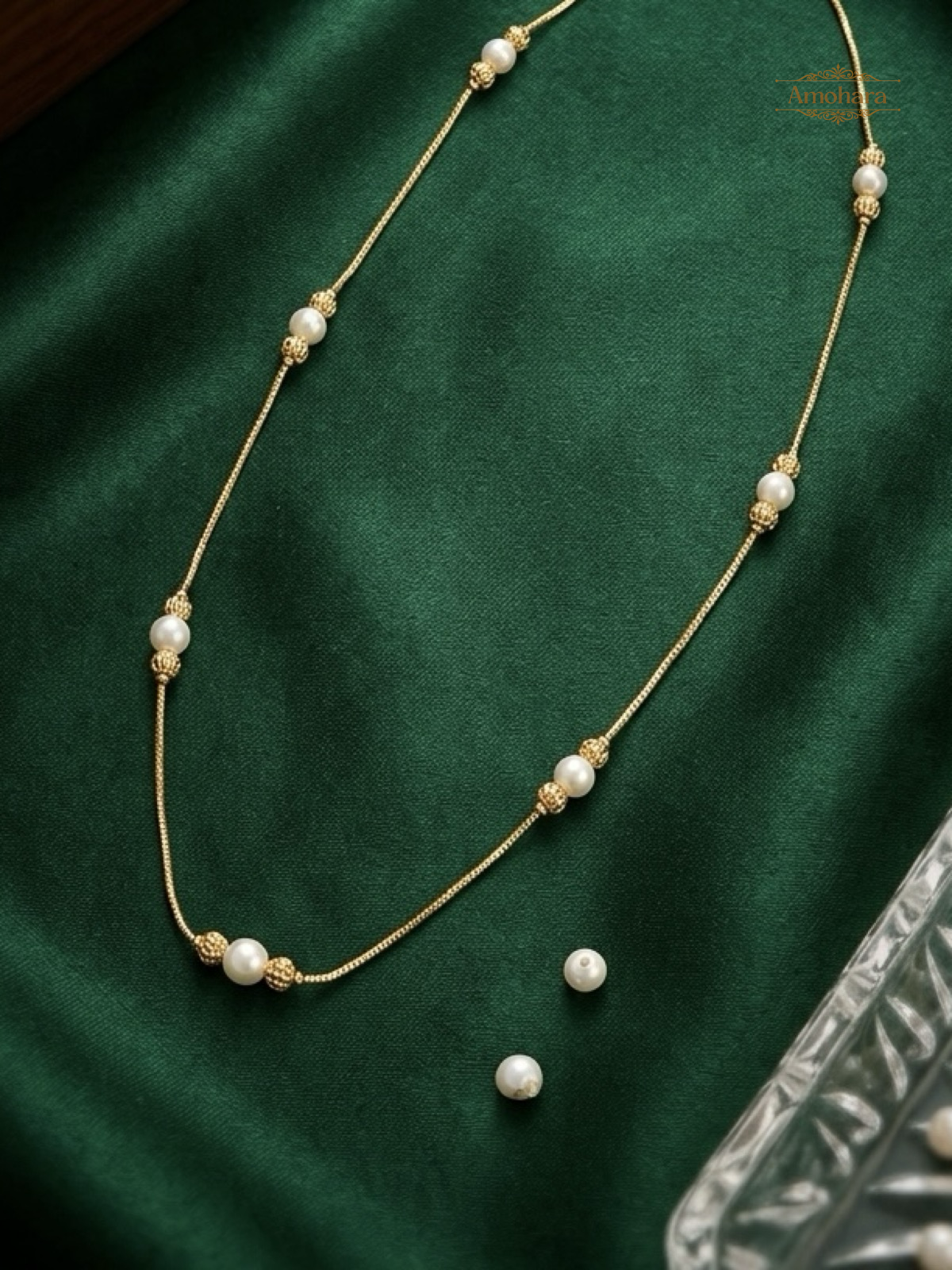 Pearl Glow Chain Necklace