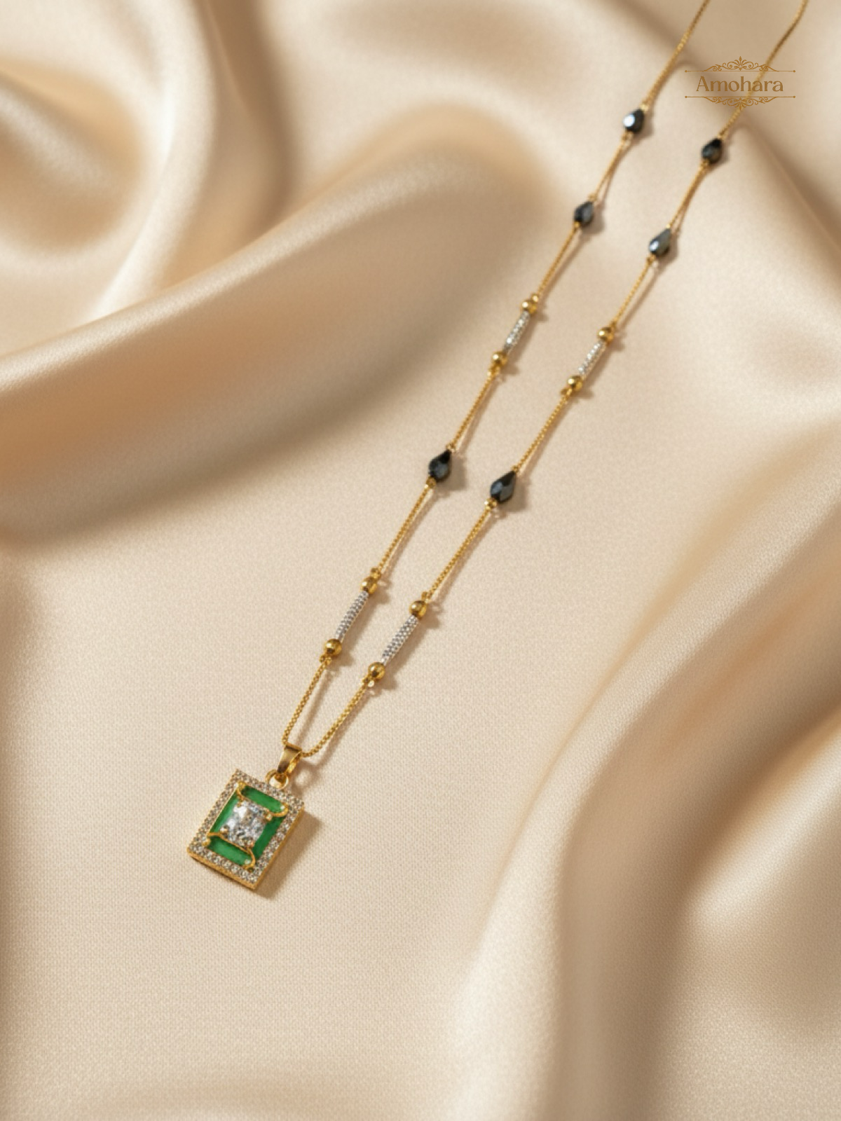 Emerald Glow Square Pendant Mangalsutra
