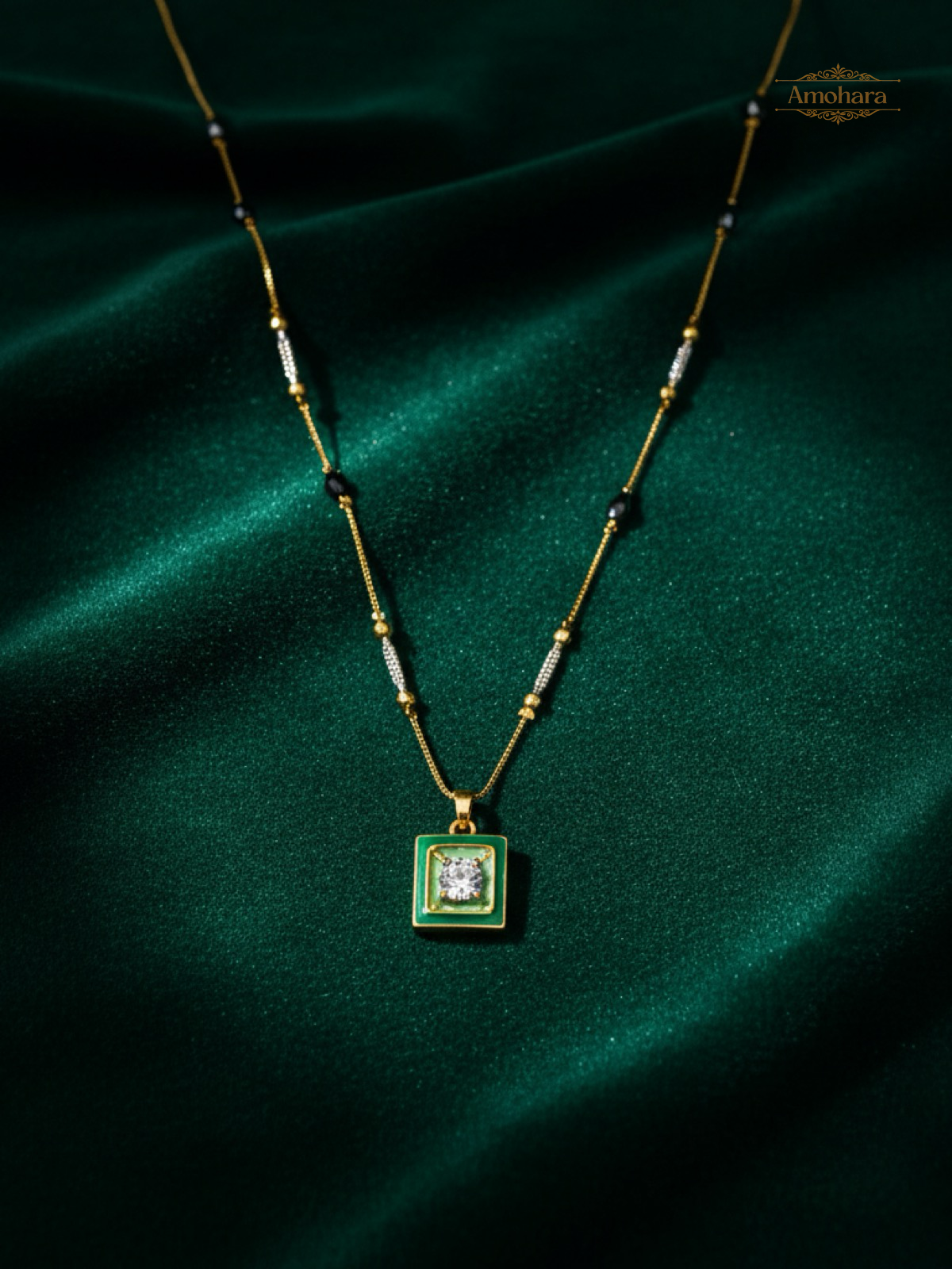 Emerald Glow Square Pendant Mangalsutra