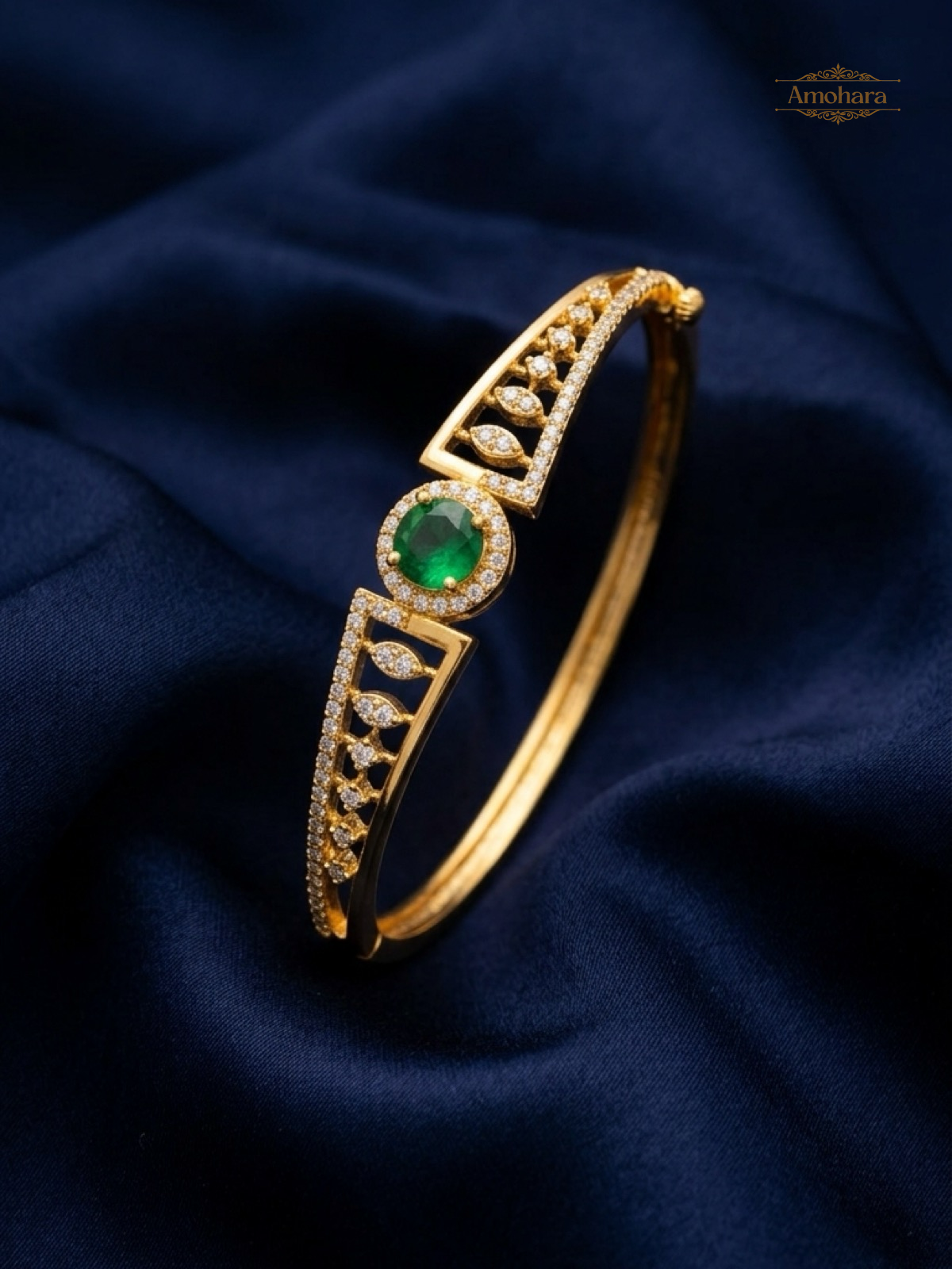 Emerald Radiance Bangle Bracelet