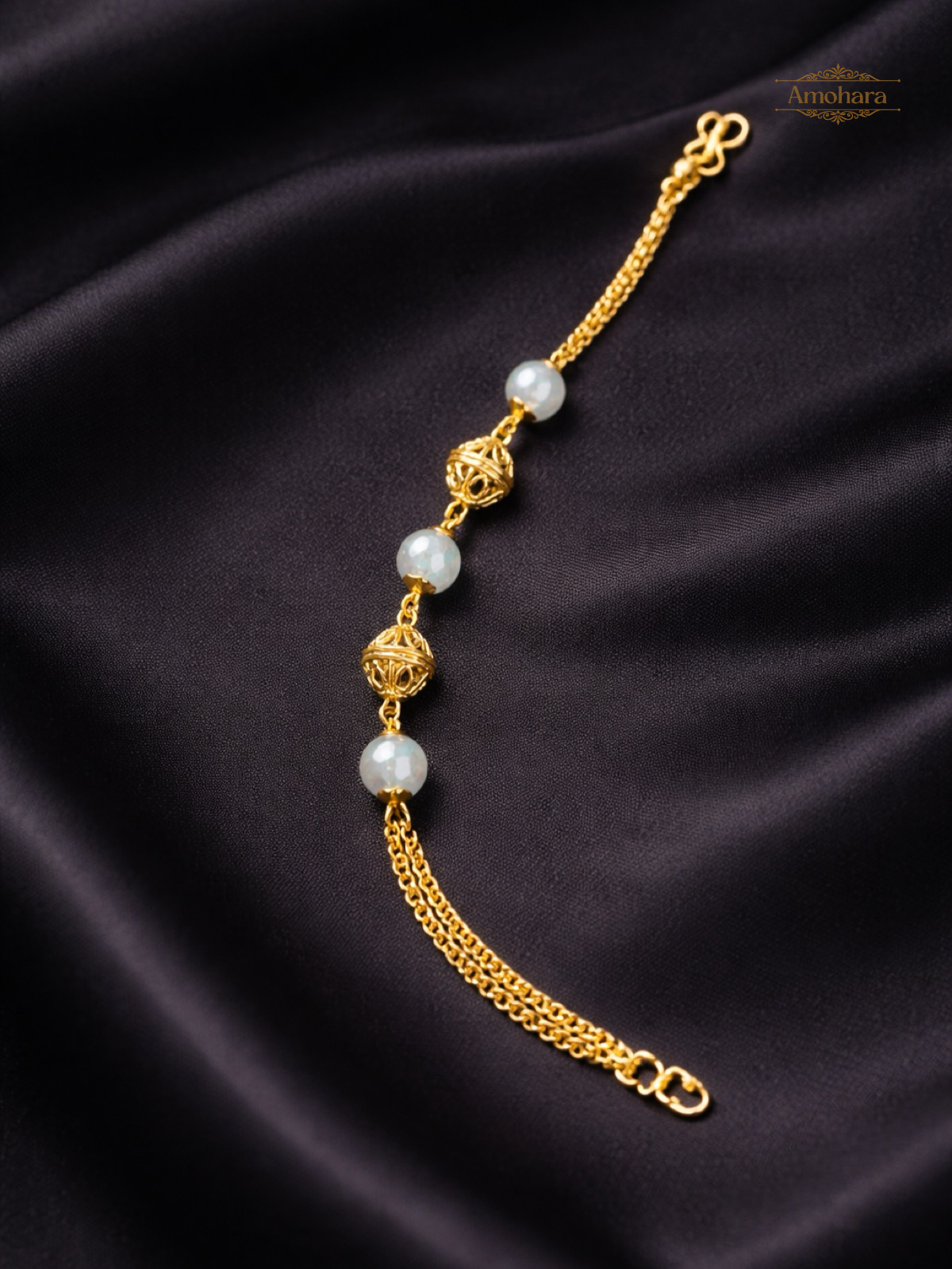 Pearl Charm Heritage Gold Covering Chain Bracelet