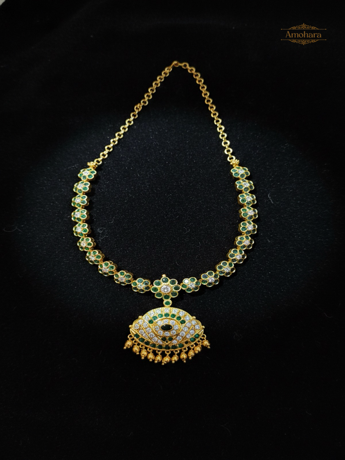 Green & white stone oval Adige Necklace