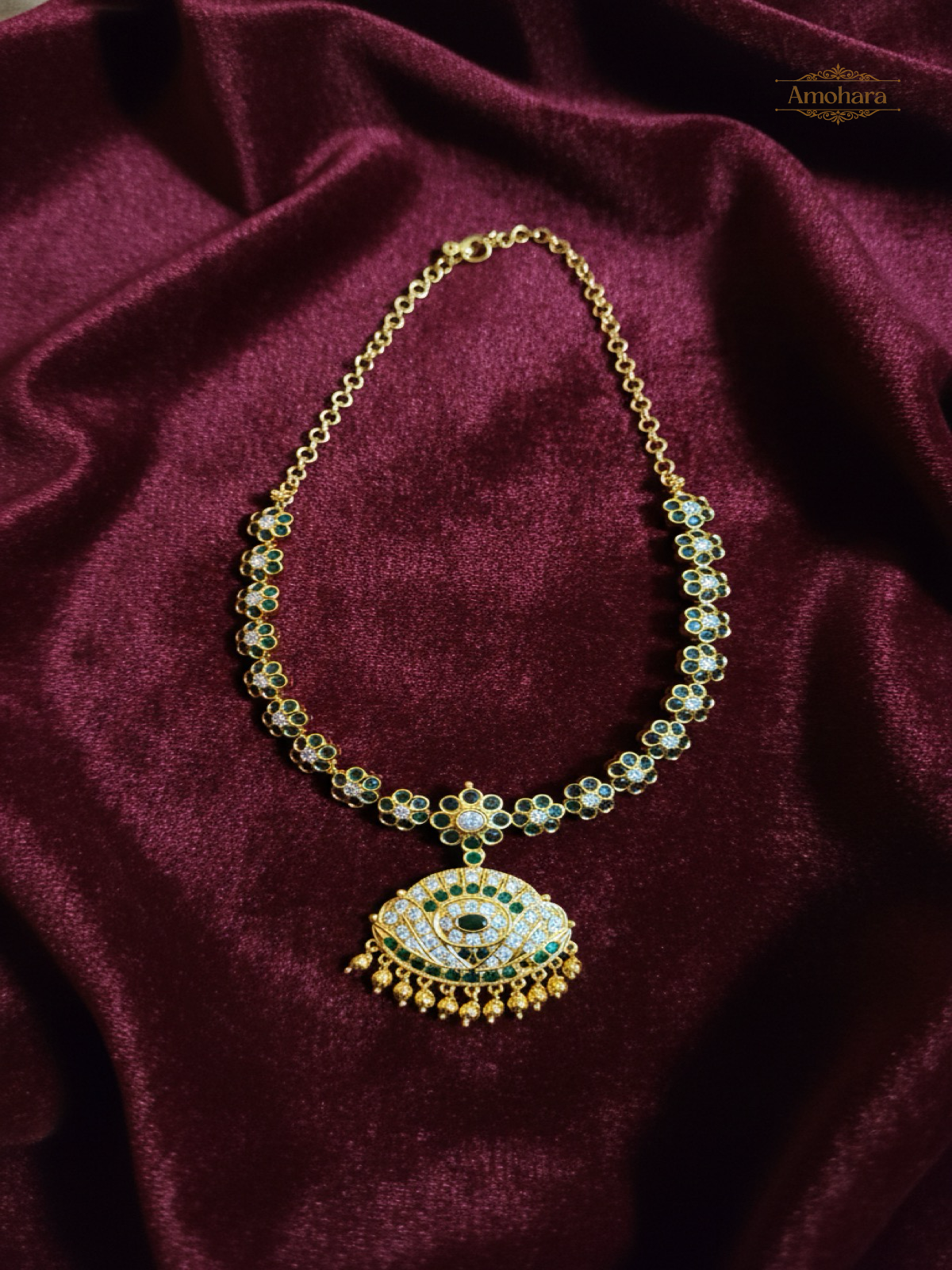 Green & white stone oval Adige Necklace