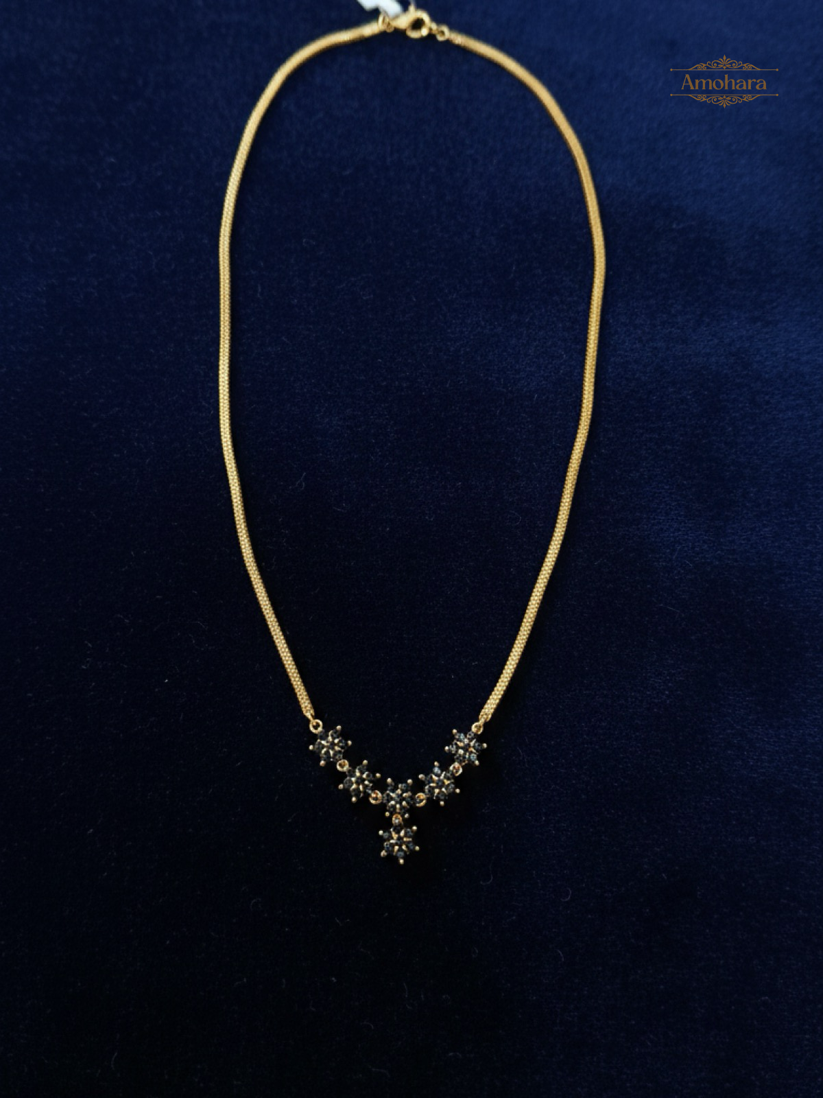 Midnight Bloom Pendant Chain
