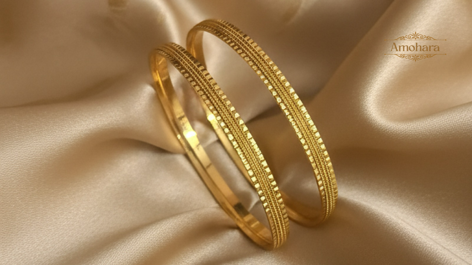 Elegant Texture Line Bangles